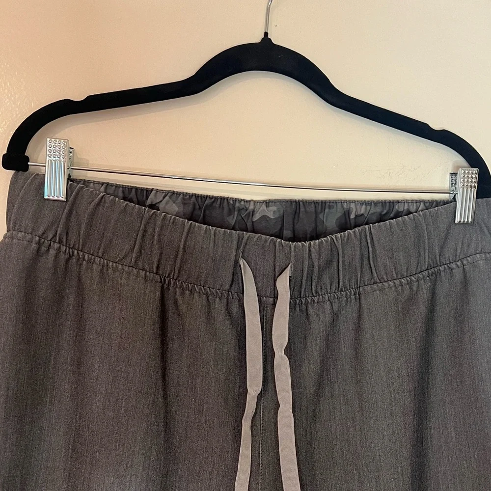 FIGS Mens Cargo Pants